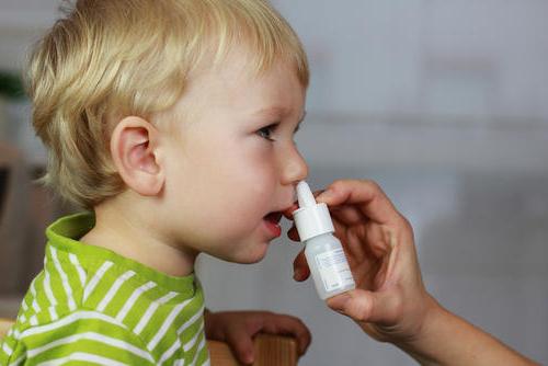 End at behandle en forkølelse hos spædbørn? Apotek og traditionel medicin