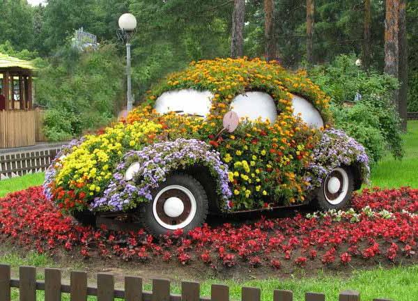 Hegn til blomsterbed med egne hænder gøres hurtigt og nemt