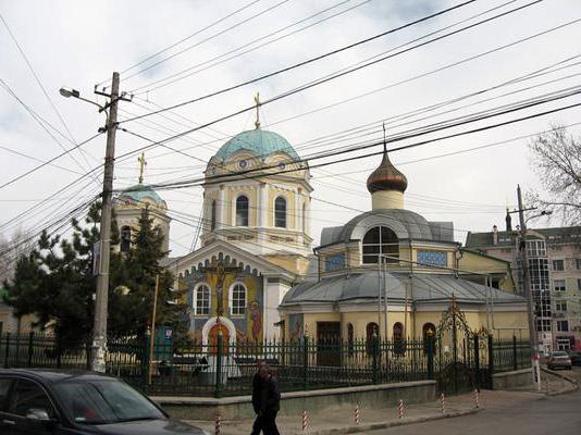 Holy Trinity Cathedral (Simferopol): historie, beskrivelse, foto, adresse