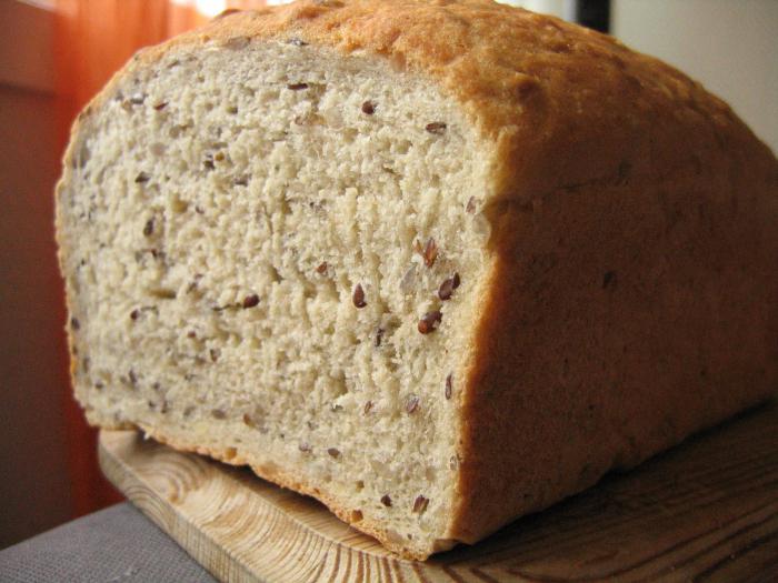 Brød fra rugmel i en breadmaker