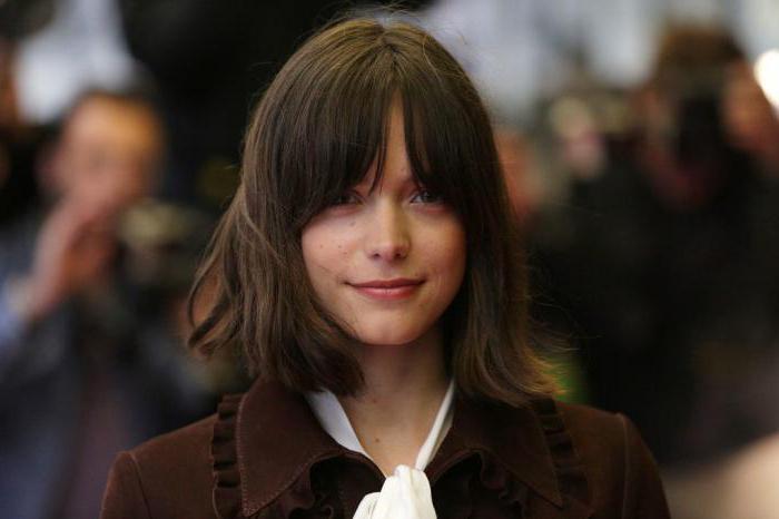 Skuespillerinde Stacy Martin: Biografi og filmografi