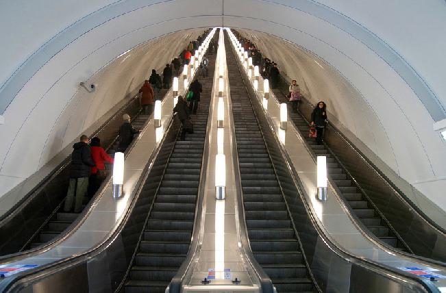 Den dybeste metrostation i Skt. Petersborg, metroskemaet, bygningens historie