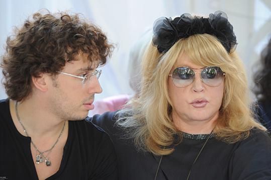 Slot Galkin og Pugacheva i landsbyen Mud