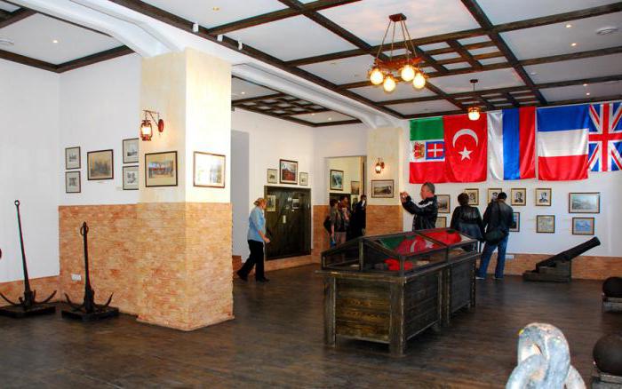 Evpatoria Local History Museum og andre attraktioner: mini-guide