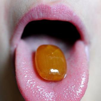Er den søde smag skadelig i munden?